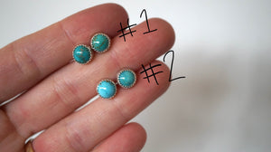 MINI DOT EARRINGS